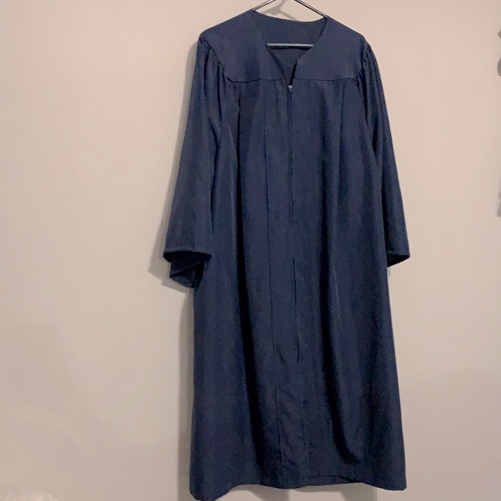 Graduation gown